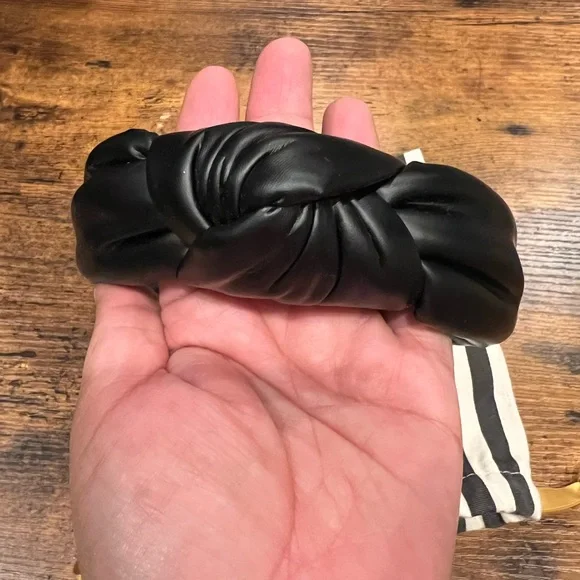 Lele Sadoughi Glossy Black Knotted Headband - Picture 2 of 6